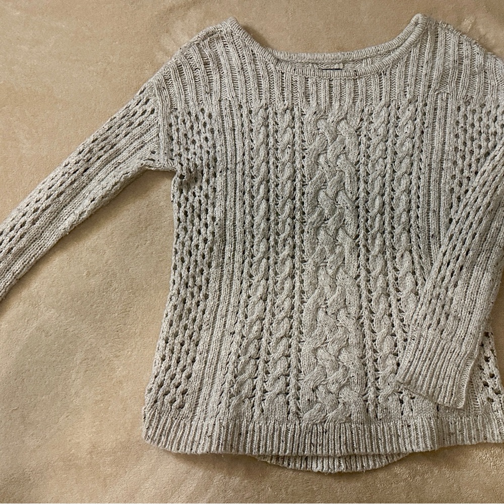 American Eagle Outfitters Gray Cable Knit Sweater